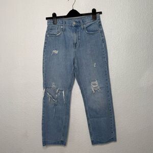 Woman’s Old Navy Light Blue Sloughy Straight High Rise Jeans Size 12